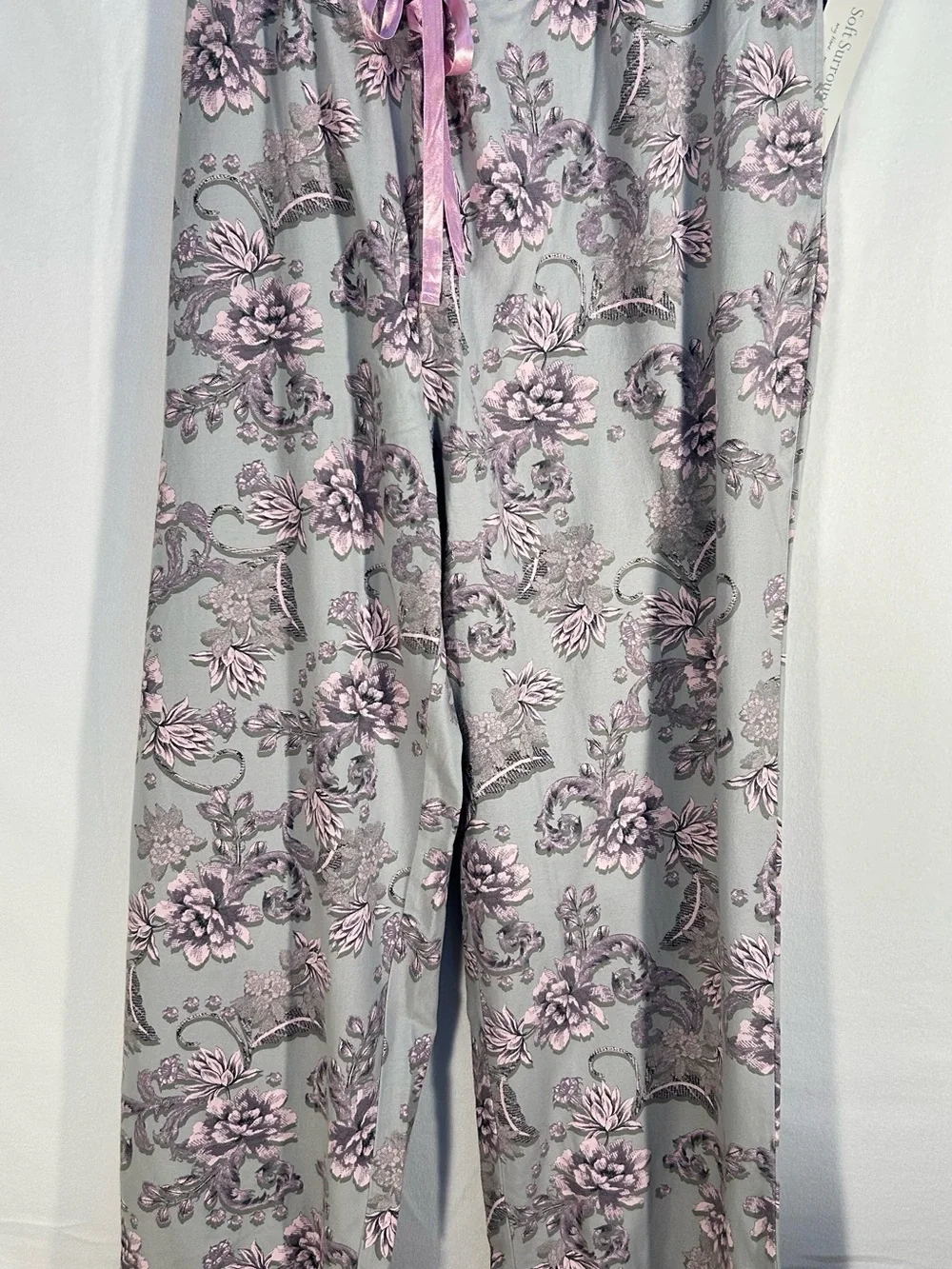 Soft Surroundings Lavender Paisley Lounge Pajama Set with Matching Wrap